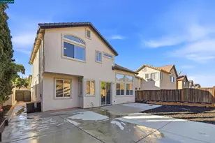 2348 Woodhill Dr, Pittsburg, CA 94565 - Photo 35