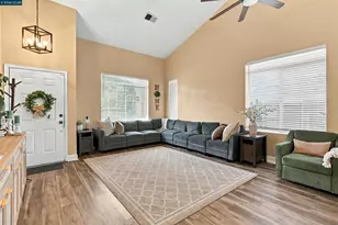 2348 Woodhill Dr, Pittsburg, CA 94565 - Photo 7