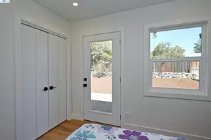 2403 Mountain View Dr, Concord, CA 94520 - Photo 21