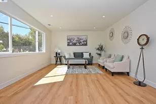 2403 Mountain View Dr, Concord, CA 94520 - Photo 23