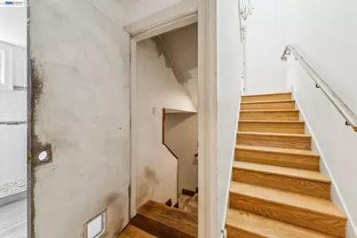 1715 Bay St, Alameda, CA 94501 - Photo 51