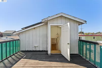 1715 Bay St, Alameda, CA 94501 - Photo 79
