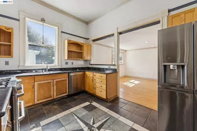 1715 Bay St, Alameda, CA 94501 - Photo 21