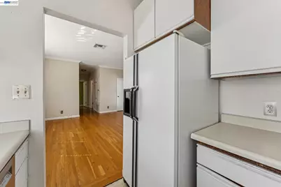 1715 Bay St, Alameda, CA 94501 - Photo 59