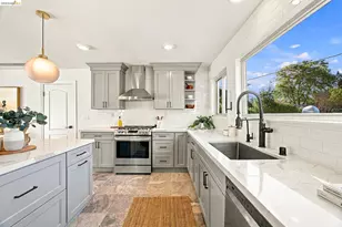 925 Juanita Dr, Lafayette, CA 94595 - Photo 27