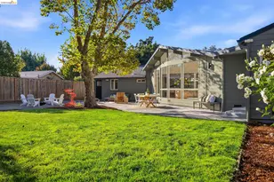 925 Juanita Dr, Lafayette, CA 94595 - Photo 55