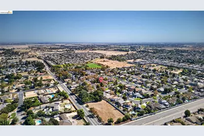 427 White Oak Ct, Oakley, CA 94561 - Photo 57
