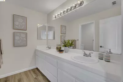 2571 Wakefield Ct, Brentwood, CA 94513 - Photo 19
