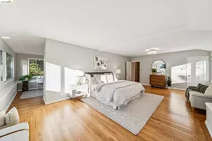 2556 Carisbrook Dr, Oakland, CA 94611 - Photo 33