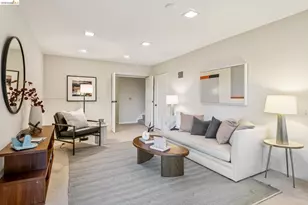 2556 Carisbrook Dr, Oakland, CA 94611 - Photo 47
