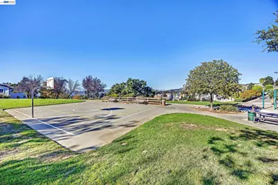 23070 Glenn Ellen, Hayward, CA 94541 - Photo 29