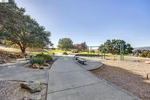 23070 Glenn Ellen, Hayward, CA 94541 - Photo 27