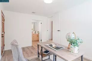 2072 Chalomar Rd, Concord, CA 94518 - Photo 13