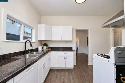 429 11th St, Pittsburg, CA 94565 - Photo 17