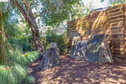 3560 Brunell Dr, Oakland, CA 94602 - Photo 57