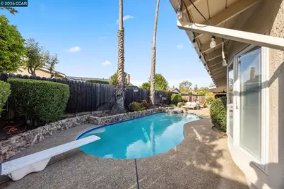 486 Viking Dr, Pleasant Hill, CA 94523 - Photo 3