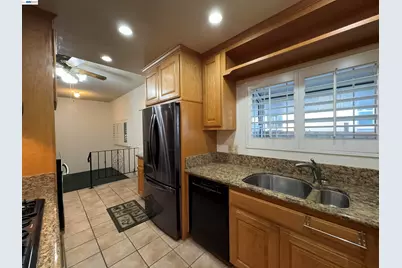 2386 106th Ave, Oakland, CA 94603 - Photo 9