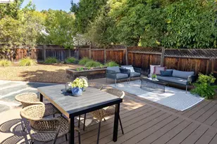 127 Covington St, Oakland, CA 94605 - Photo 25