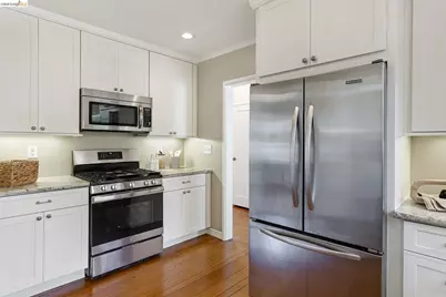 127 Covington St, Oakland, CA 94605 - Photo 13