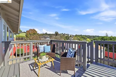 10760 Hellman St, Oakland, CA 94605 - Photo 15
