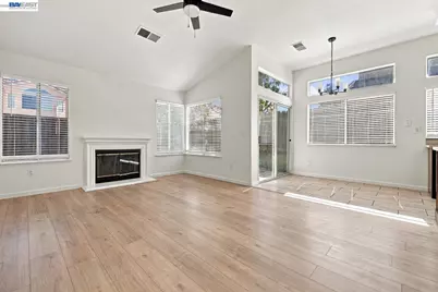 2222 Woodhill Dr, Pittsburg, CA 94565 - Photo 15