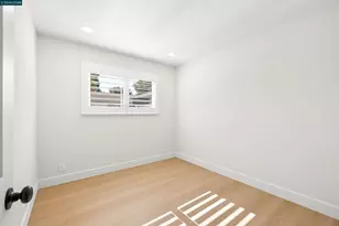 1651 Glazier Dr, Concord, CA 94521 - Photo 25