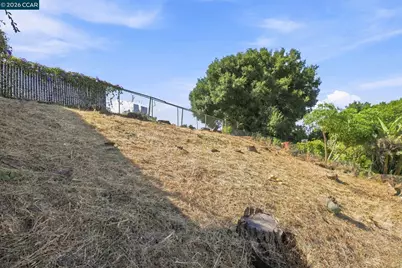2358 Galway Rd, San Pablo, CA 94806 - Photo 33