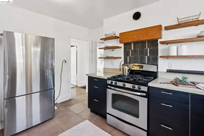 835 45th St, Oakland, CA 94608 - Photo 15