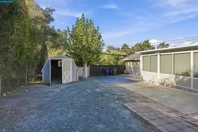 876 San Miquel Rd, Concord, CA 94518 - Photo 19