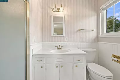 876 San Miquel Rd, Concord, CA 94518 - Photo 9