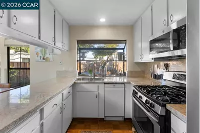 953 Bridgecrossing Way, Concord, CA 94518 - Photo 7