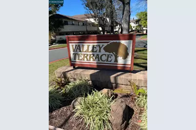 5080 Valley Crest Dr #32, Concord, CA 94521 - Photo 1