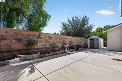 290 Santa Clara Dr, Mountain House, CA 95391 - Photo 37