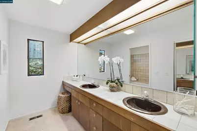 41 Altarinda Dr, Orinda, CA 94563 - Photo 29