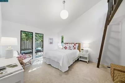 41 Altarinda Dr, Orinda, CA 94563 - Photo 31