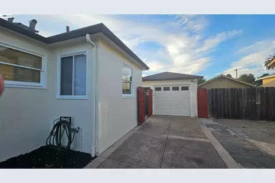 1441 170th Ave, Ashland, CA 94541 - Photo 11