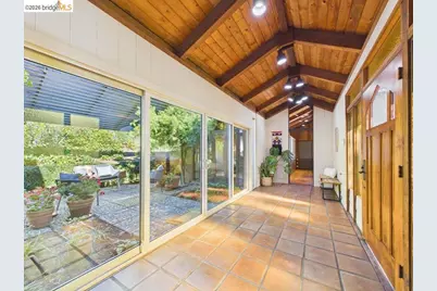 4090 39th Ave, Oakland, CA 94619 - Photo 15