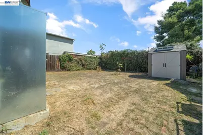 1708 Auseon Ave, Oakland, CA 94621 - Photo 23