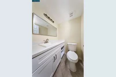 1054 Saint Raphael Dr, Bay Point, CA 94565 - Photo 11