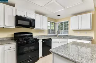 1054 St Raphael Dr, Bay Point, CA 94565 - Photo 3