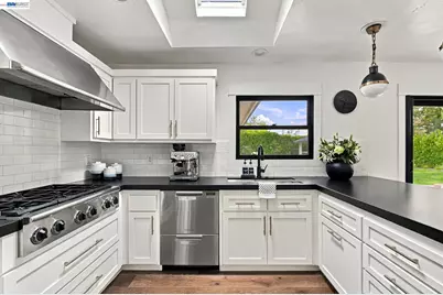 30 Saint Andrews Pl, Alamo, CA 94507 - Photo 13