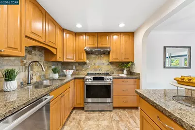 1332 Singingwood Ct #9, Walnut Creek, CA 94595 - Photo 27