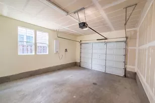 2560 Village Dr, Santa Rosa, CA 95403 - Photo 13