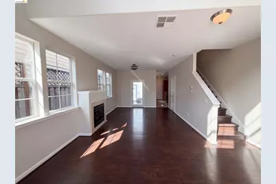 2560 Village Dr, Santa Rosa, CA 95403 - Photo 3