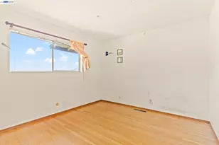 1350 Murchison Dr, Millbrae, CA 94030 - Photo 27