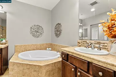 4763 Perugia St, Dublin, CA 94568 - Photo 17