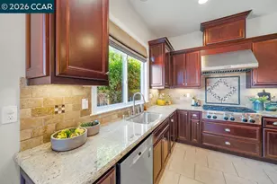 24 Promontory Pl, Clayton, CA 94517 - Photo 11