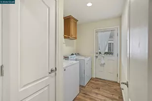 156 Tiki Ln, Pittsburg, CA 94565 - Photo 15