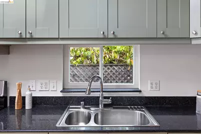 1048 Kains Ave, Albany, CA 94706 - Photo 11