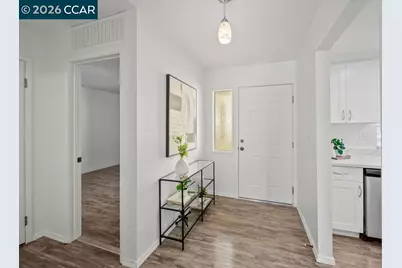 571 Europa Ct, Walnut Creek, CA 94598 - Photo 3